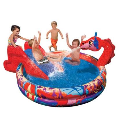 Vælg en oppustelig pool med et dias til børn